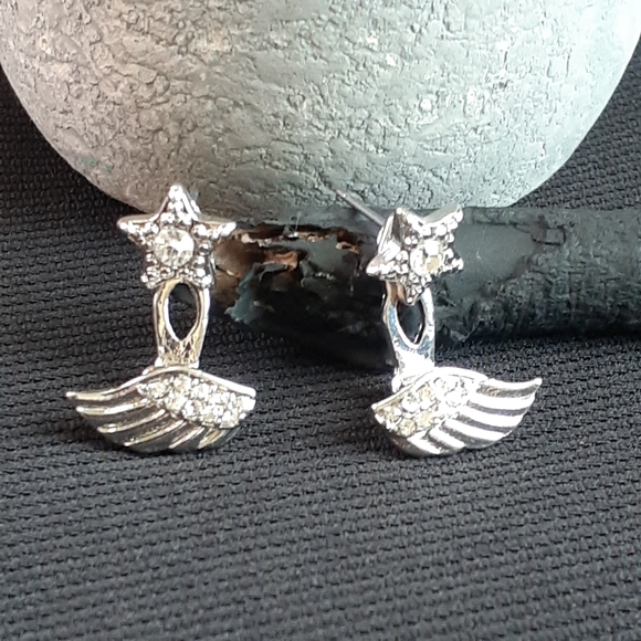 New!! 🎁 Beautiful Earrings Angel Wings Star. - Picture 6 of 7